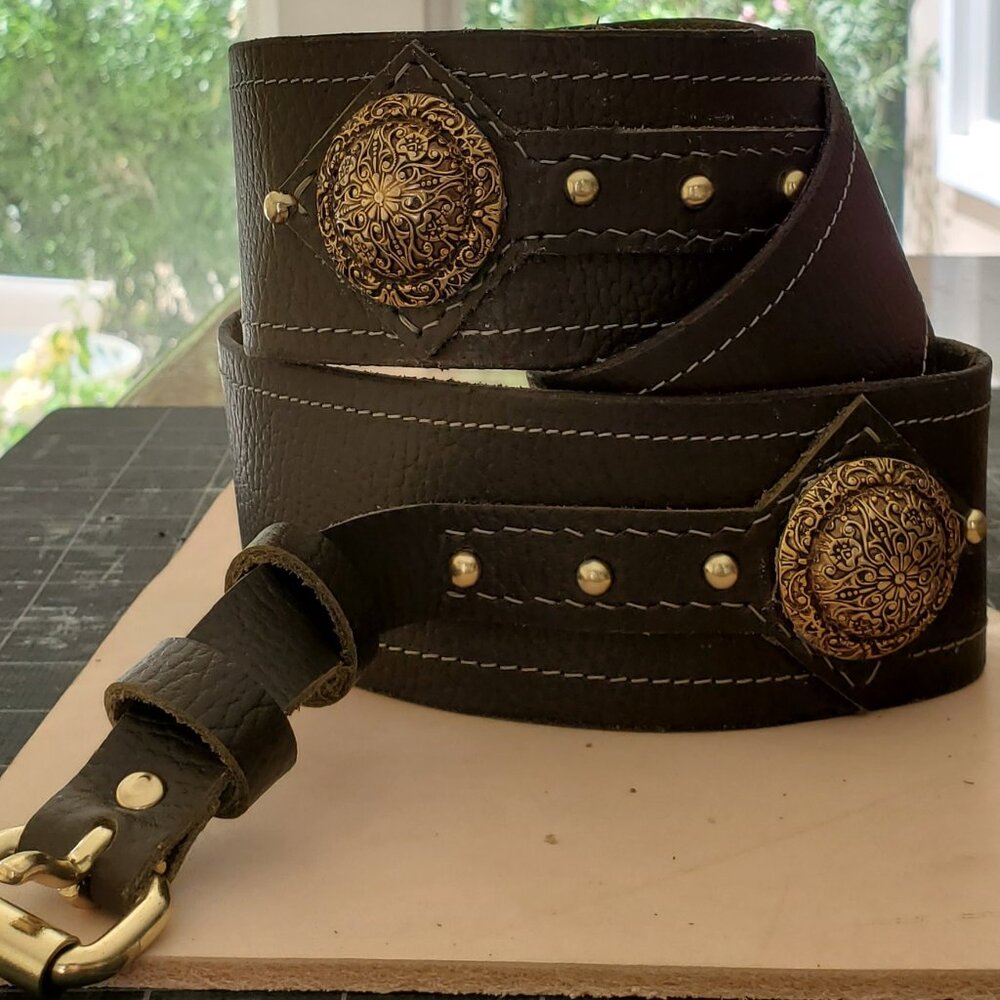 Women - Accessories - Belts - Handmade - 100% full grain leather